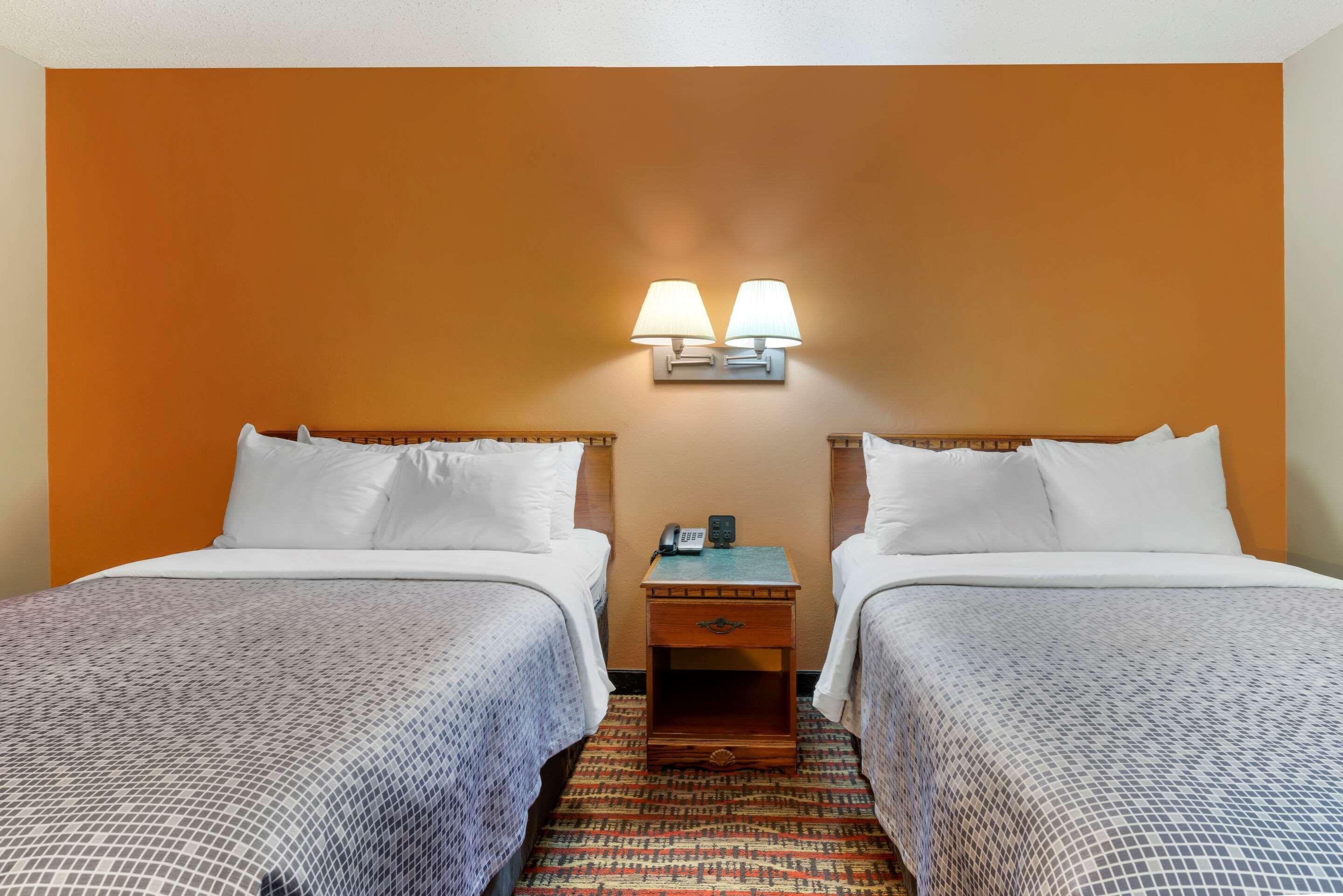 מרקט Econo Lodge Lakeview מראה חיצוני תמונה