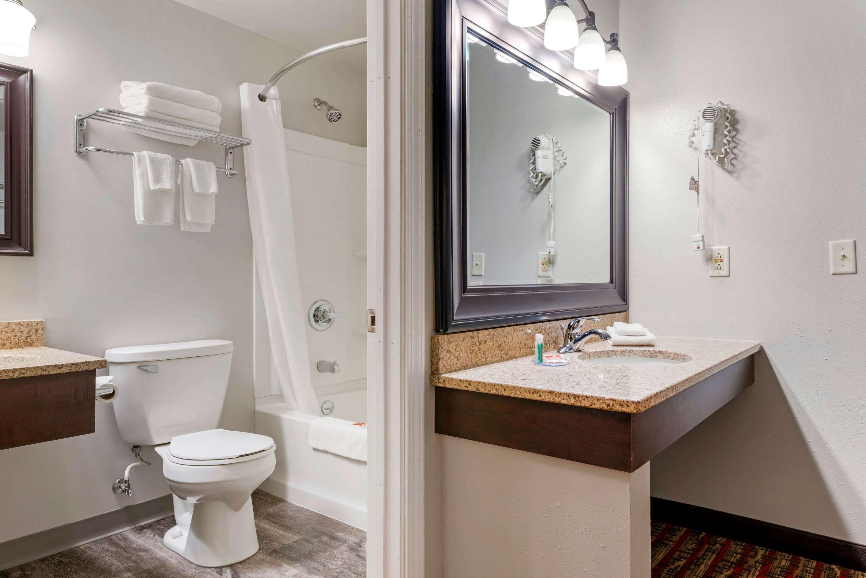 מרקט Econo Lodge Lakeview מראה חיצוני תמונה